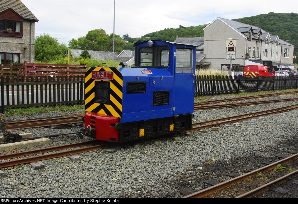 HUNSLET YARD SWITCHER